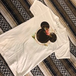 Minnie Mouse Graphic Tee modern